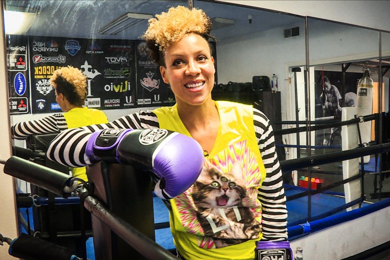 Petra Sprecher beim Boxtraining